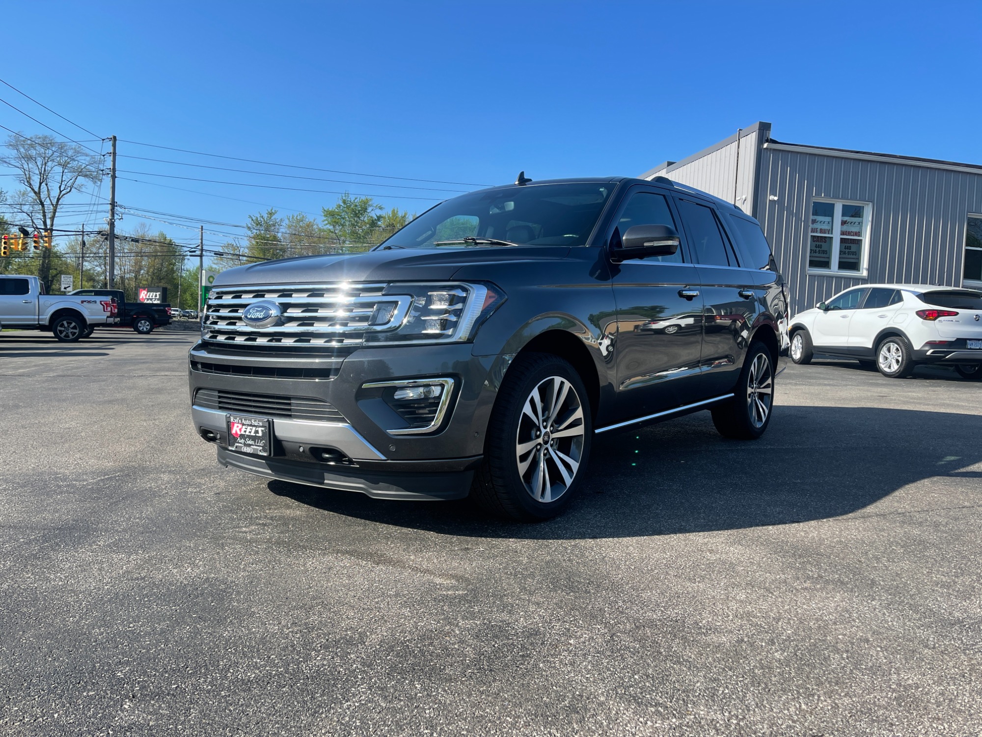 photo of 2021 Ford Expedition Limited 4WD